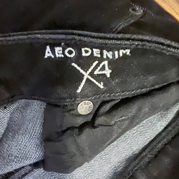 American Eagle Black Cutoff Shorts - Picture 4 of 5